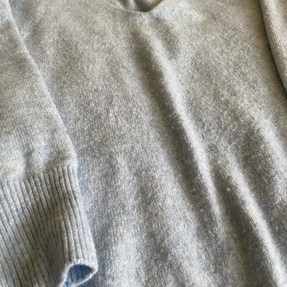 Tunic style sweater - Picture 2 of 5